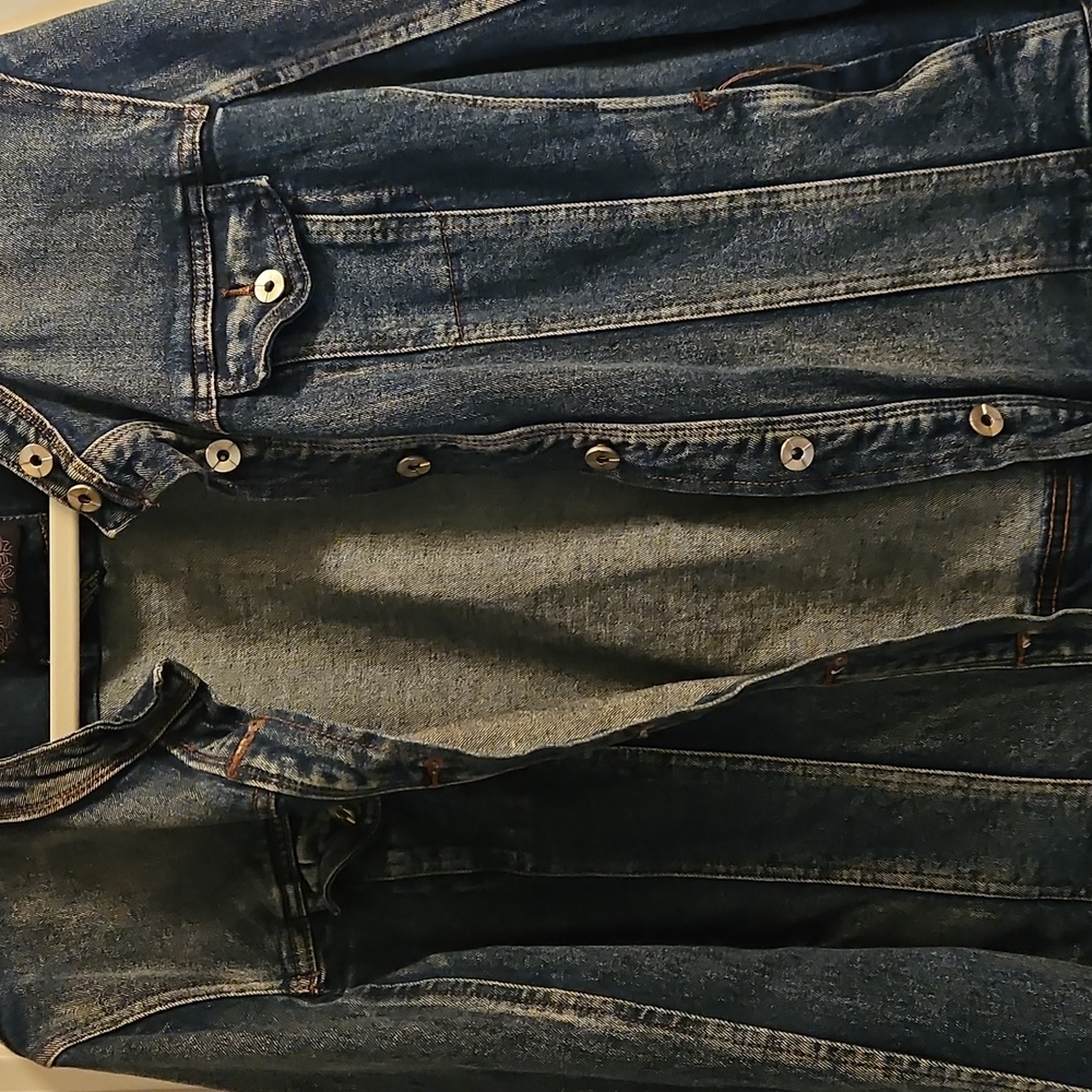 VINTAGE LIVE A LITTLE DENIM JACKET